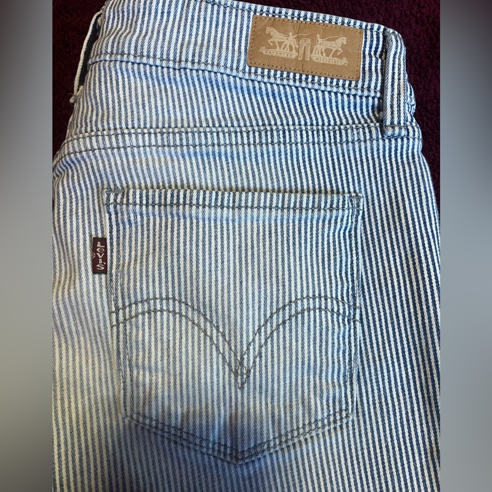 Levi's Classic Cuffed Capri